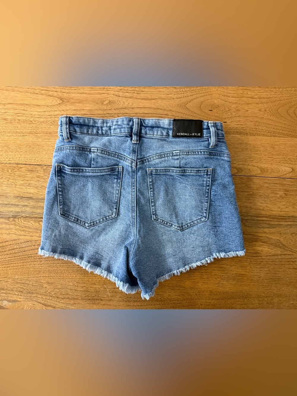 Kendall & Kylie Distressed Mid-Blue Denim Shorts Y2K - Picture 4 of 7